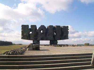 majdanek_003_400